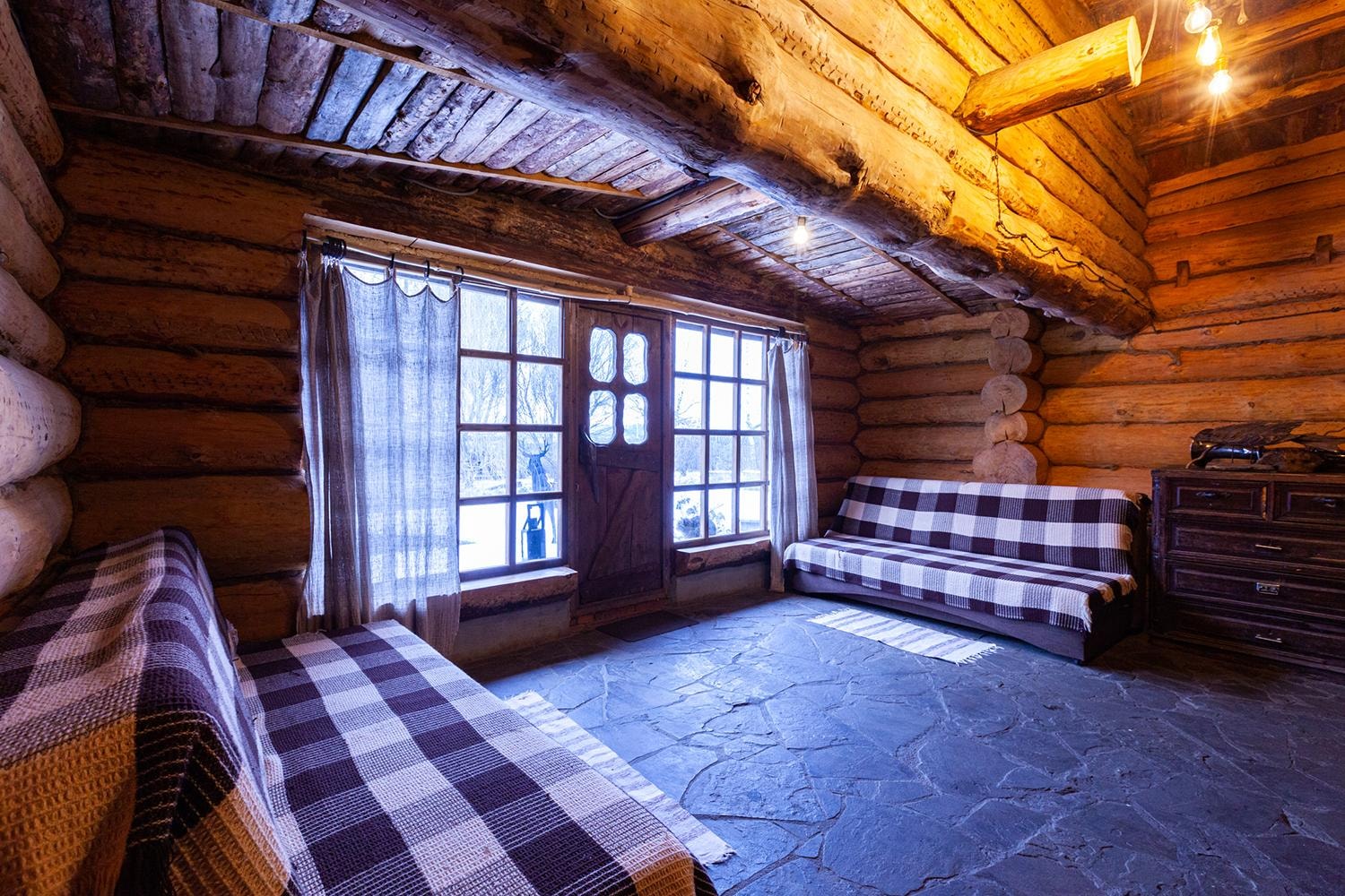 Русский дом внутри